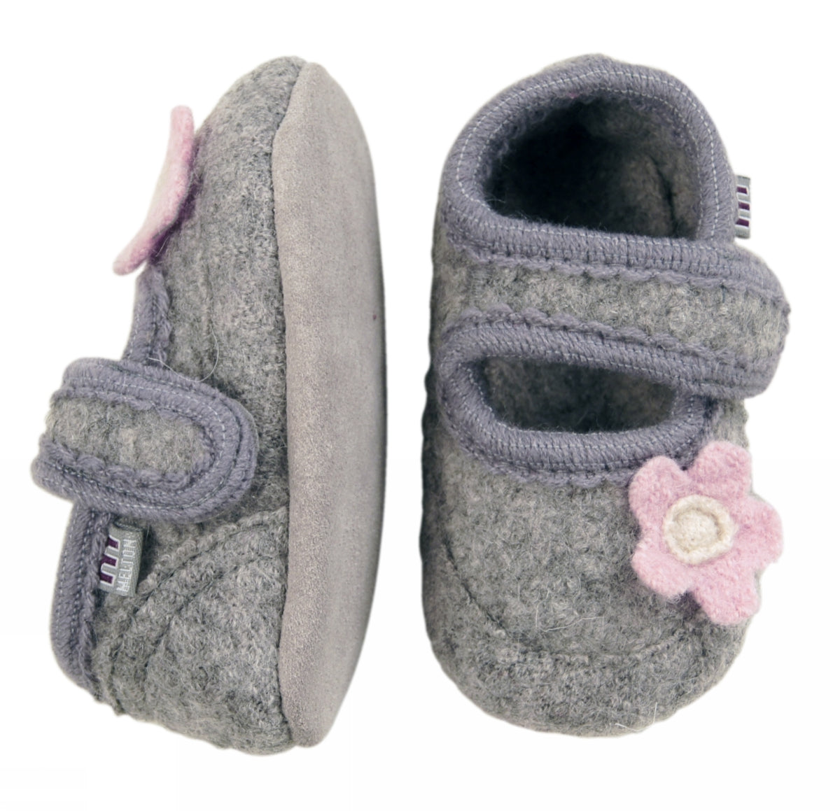 Wool velcro slippers with paw